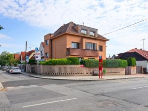 Prodej bytu 3+kk, Praha - Liboc, Jenečská, 79 m2