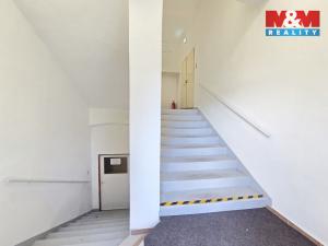 Pronájem obchodního prostoru, Karlovy Vary - Doubí, Studentská, 157 m2