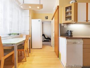 Pronájem bytu 3+1, Brno - Kohoutovice, Axmanova, 73 m2