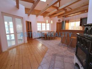 Pronájem rodinného domu, Praha - Koloděje, Kvasinská, 200 m2