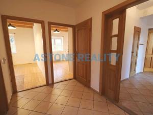 Pronájem rodinného domu, Praha - Koloděje, Kvasinská, 200 m2