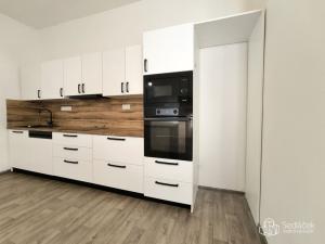 Pronájem bytu 3+1, Sokolov, Nádražní, 100 m2