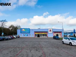 Pronájem obchodního prostoru, Ústí nad Labem - Všebořice, Podhoří, 1210 m2