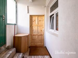 Pronájem bytu 1+kk, Praha - Libeň, Na Rokytce, 25 m2