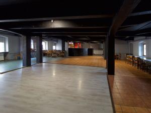 Pronájem obchodního prostoru, Chodov, Tovární, 198 m2