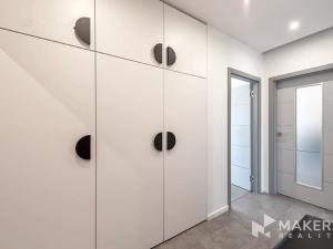 Pronájem bytu 3+1, Praha - Kamýk, Zárubova, 83 m2