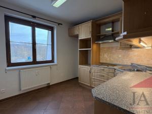 Prodej bytu 3+1, Sušice - Sušice II, Kaštanová, 87 m2