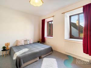 Prodej vícegeneračního domu, Trhové Sviny, Žižkovo náměstí, 340 m2