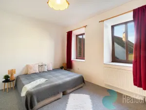 Prodej vícegeneračního domu, Trhové Sviny, Žižkovo náměstí, 340 m2