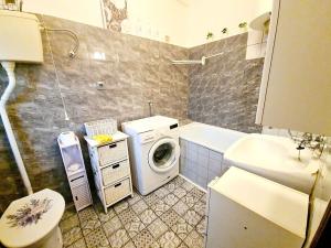 Pronájem bytu 1+kk, Praha - Michle, Michelská, 30 m2