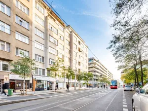 Pronájem bytu 1+kk, Praha - Holešovice, Komunardů, 34 m2