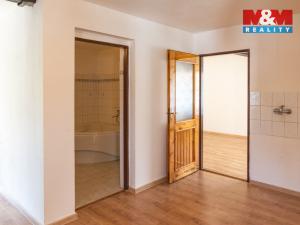 Prodej rodinného domu, Nepomyšl, 410 m2