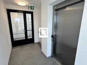 Pronájem bytu 2+kk, Olomouc, Bryksova, 47 m2