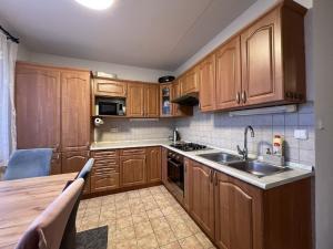 Prodej bytu 3+1, Pardubice, Bartoňova, 64 m2