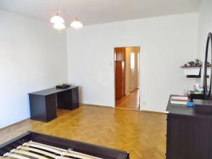 Pronájem bytu 1+1, Praha - Holešovice, Heřmanova, 47 m2