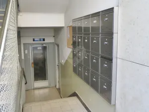 Pronájem bytu 1+1, Praha - Holešovice, Heřmanova, 47 m2