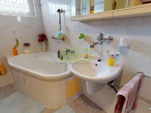 Prodej rodinného domu, Doksy, Družstevní, 150 m2