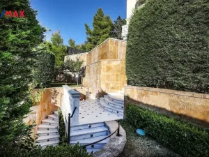 Prodej vily, East Attica Regional Unit,Řecko, 1285 m2