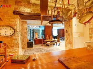 Prodej vily, East Attica Regional Unit,Řecko, 1285 m2