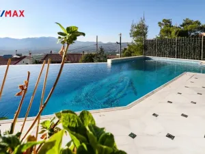 Prodej vily, East Attica Regional Unit,Řecko, 1285 m2