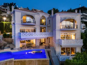 Prodej vily, East Attica Regional Unit,Řecko, 1285 m2