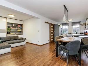 Pronájem rodinného domu, Hluboká nad Vltavou, Karla Čapka, 107 m2