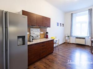 Pronájem bytu 2+kk, Praha - Holešovice, Na Maninách, 47 m2