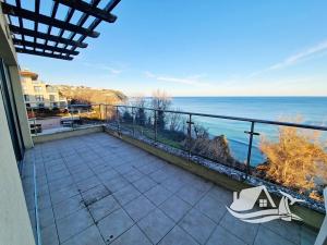 Prodej bytu 4+kk, Bjala, Bulharsko, 123 m2