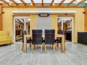 Prodej rodinného domu, Jinočany, Smetanova, 157 m2