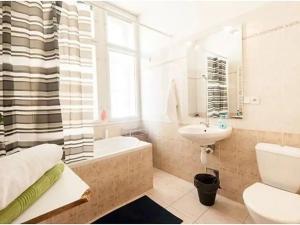 Pronájem bytu 4+1, Praha - Nové Město, Nekázanka, 120 m2