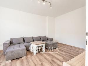 Pronájem bytu 2+1, Teplice - Řetenice, V břízkách, 50 m2