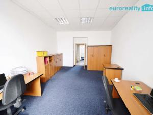 Pronájem kanceláře, Mariánské Lázně, 192 m2