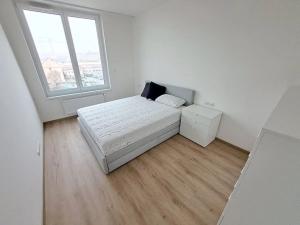Pronájem bytu 3+kk, Brno, Fuchsova, 82 m2