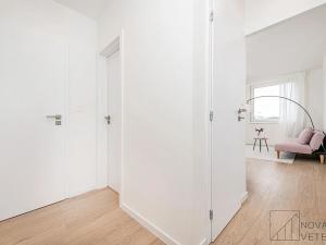 Pronájem bytu 2+kk, Praha - Žižkov, Květinková, 50 m2