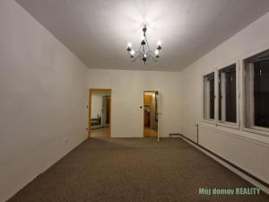 Pronájem bytu 3+1, Praha - Horní Počernice, Mezilesí, 100 m2