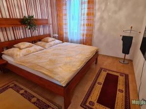 Pronájem bytu 2+kk, Praha - Zbraslav, Pickova, 54 m2