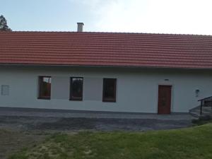 Prodej rodinného domu, Všestary - Menčice, Hlavní, 74 m2