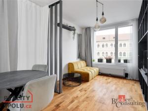 Pronájem bytu 2+kk, Praha - Smíchov, Švédská, 42 m2