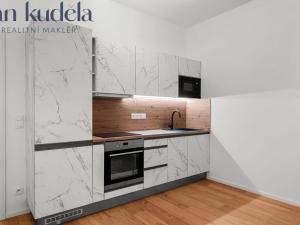 Pronájem bytu 1+kk, Brno, Bratislavská, 36 m2