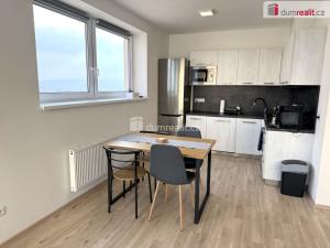 Prodej bytu 2+kk, Uherské Hradiště - Sady, Hrušková, 72 m2