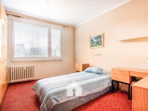 Prodej bytu 3+1, Jílové, Školní, 65 m2