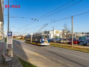 Prodej bytu 2+kk, České Budějovice, České Vrbné, 77 m2