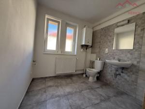 Pronájem bytu 2+1, Chomutov, Kadaňská, 60 m2