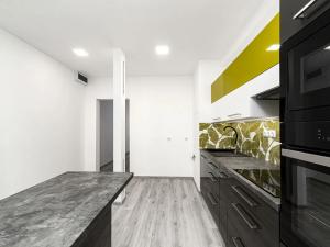 Prodej bytu 3+1, Ostrava, náměstí Antonie Bejdové, 73 m2