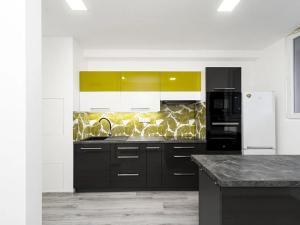 Prodej bytu 3+1, Ostrava, náměstí Antonie Bejdové, 73 m2