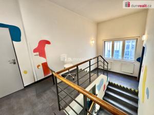 Pronájem obchodního prostoru, Praha - Vinohrady, Bělehradská, 397 m2