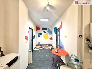 Pronájem obchodního prostoru, Praha - Vinohrady, Bělehradská, 397 m2