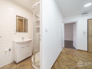 Prodej bytu 3+1, Sokolov, Slavíčkova, 66 m2