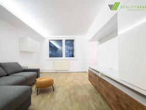 Pronájem bytu 3+1, Hodonín, nám. Osvobození, 74 m2