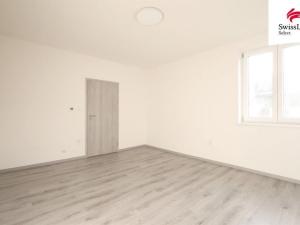 Prodej bytu 2+1, Jimramov, náměstí Jana Karafiáta, 74 m2